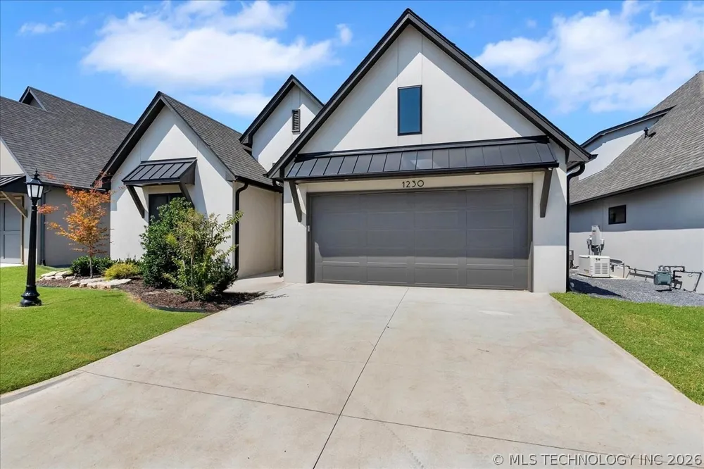 1230 71st Place Broken Arrow, OK 74014