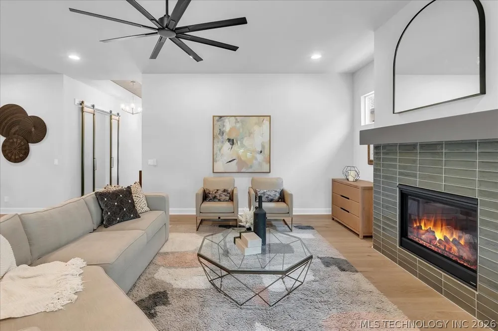 1230 71st Place Broken Arrow, OK 74014