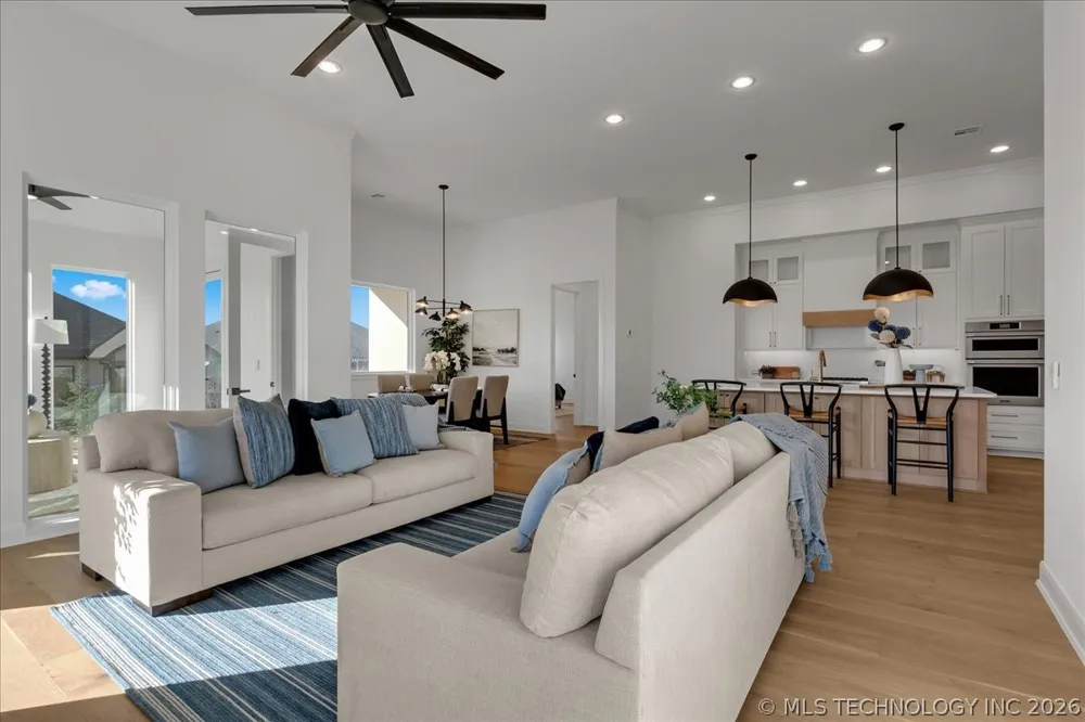 1228 72nd Street Broken Arrow, OK 74014
