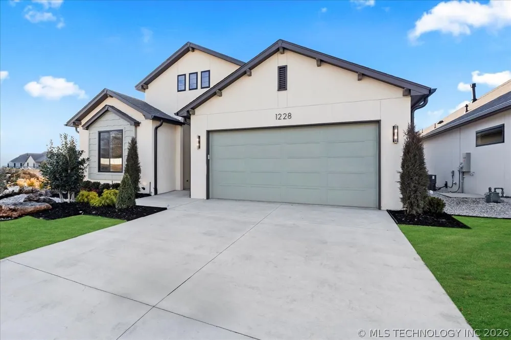 1228 72nd Street Broken Arrow, OK 74014