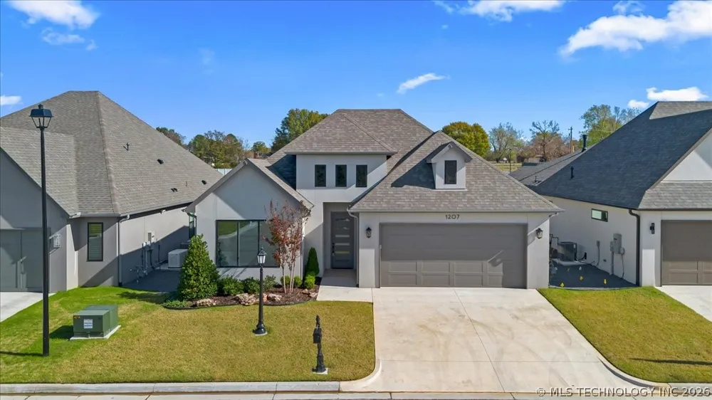1207 71st Place Broken Arrow, OK 74014