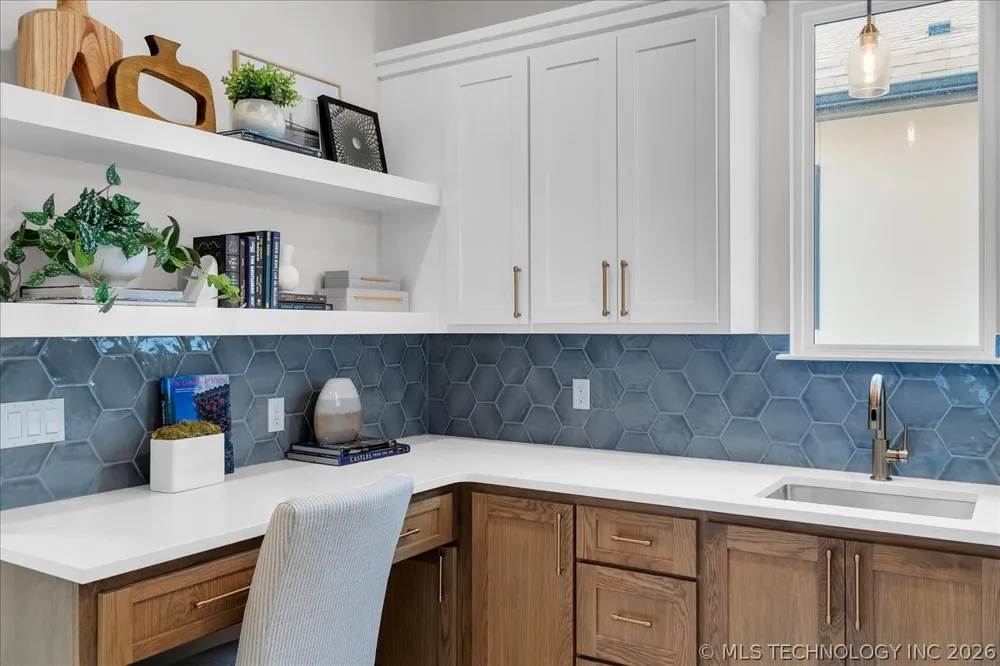 1207 71st Place Broken Arrow, OK 74014