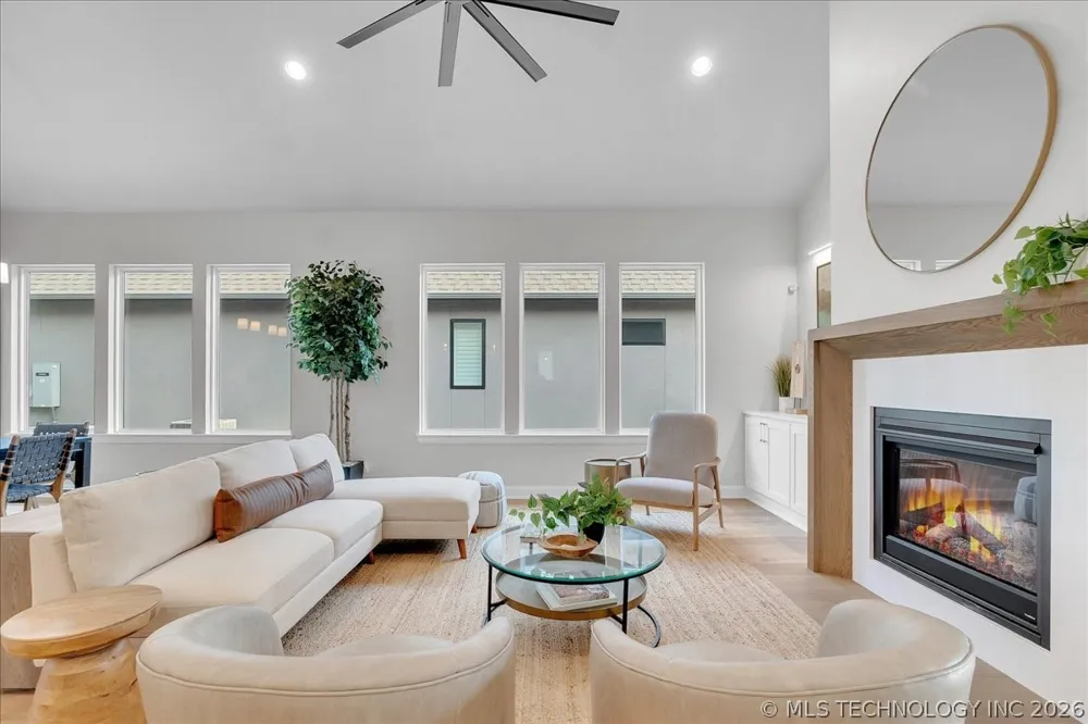1207 71st Place Broken Arrow, OK 74014