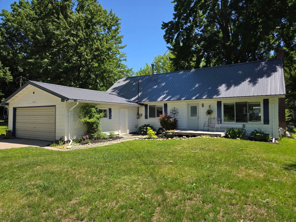 11482 Lakeshore Drive Cato Township, MI 48850