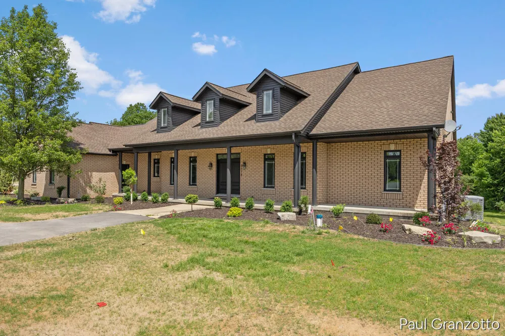 5578 Blackberry Bluff Court SE Kentwood City, MI 49512
