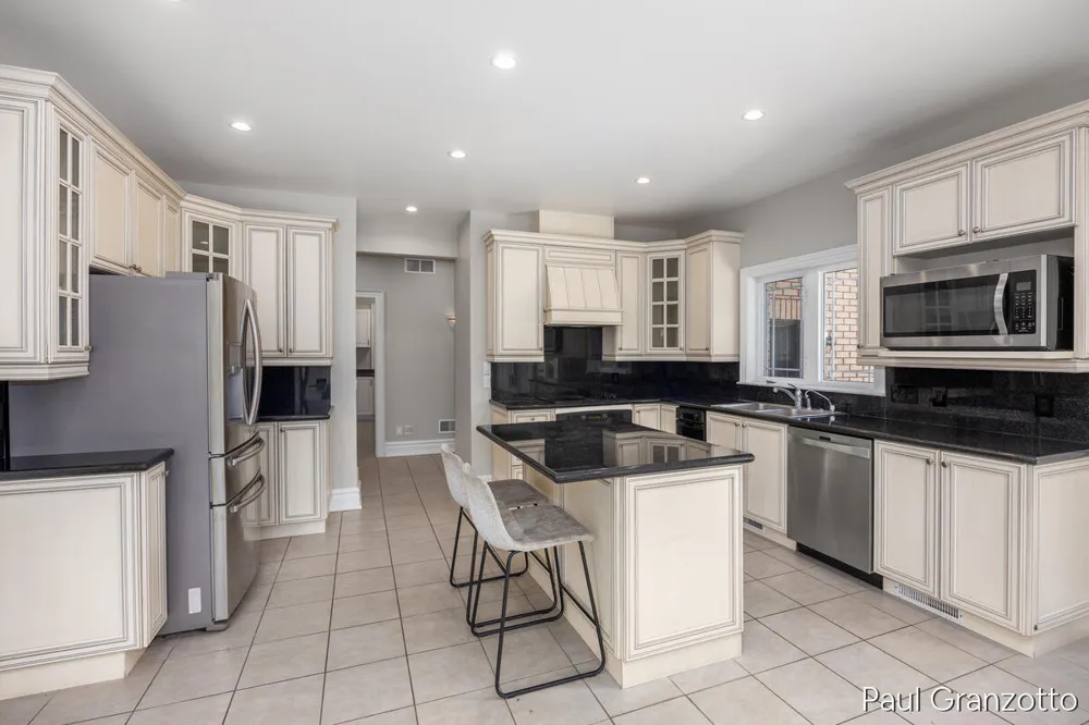 5578 Blackberry Bluff Court SE Kentwood City, MI 49512