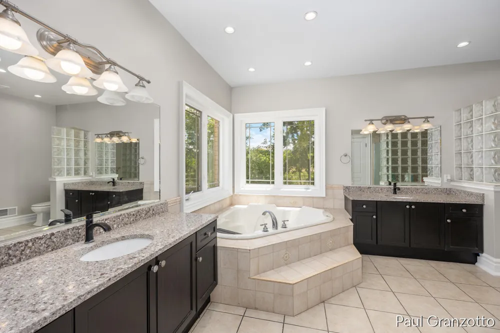 5578 Blackberry Bluff Court SE Kentwood City, MI 49512