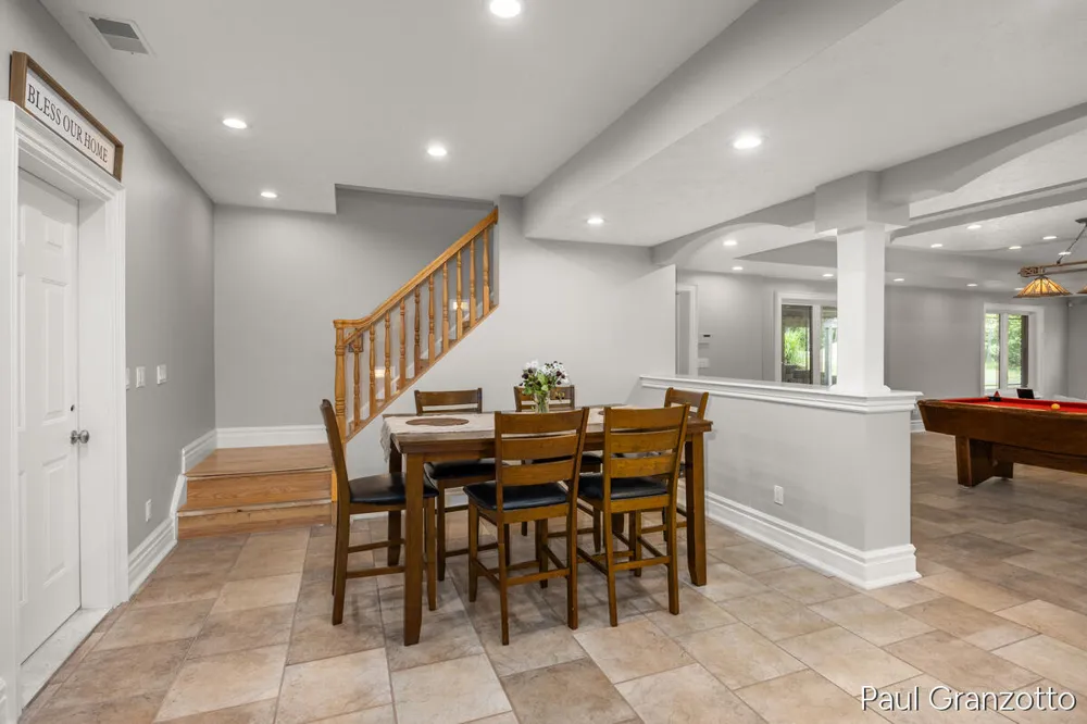 5578 Blackberry Bluff Court SE Kentwood City, MI 49512