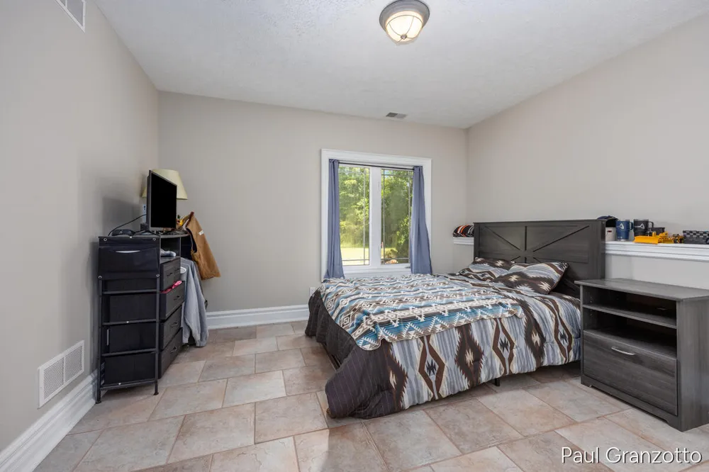 5578 Blackberry Bluff Court SE Kentwood City, MI 49512