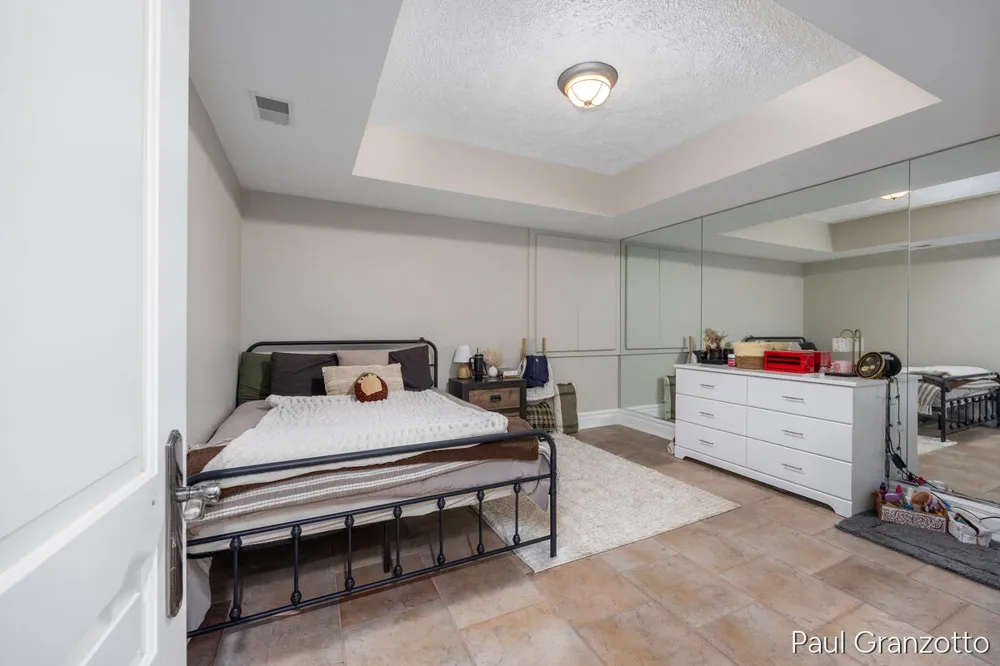 5578 Blackberry Bluff Court SE Kentwood City, MI 49512