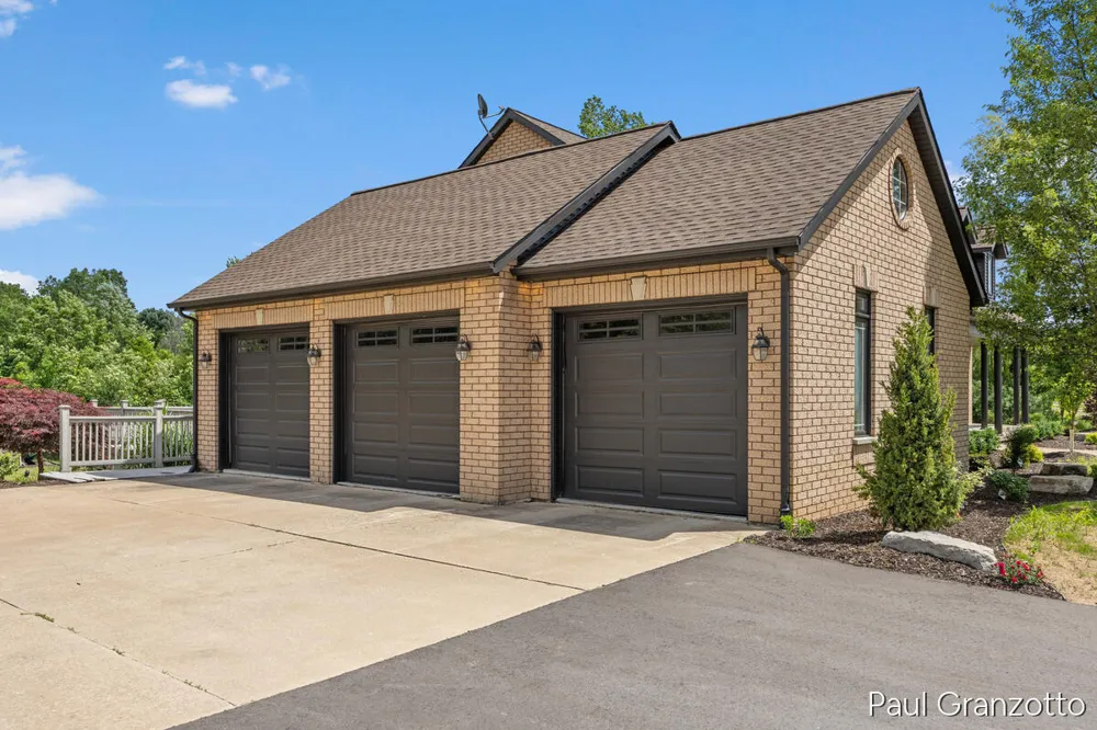 5578 Blackberry Bluff Court SE Kentwood City, MI 49512