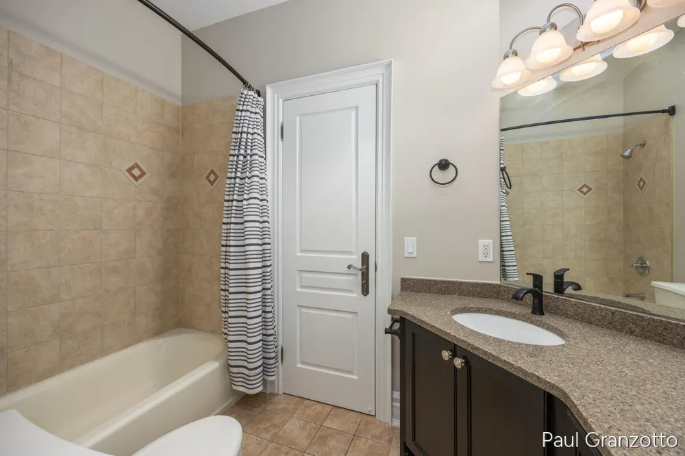 5578 Blackberry Bluff Court SE Kentwood City, MI 49512