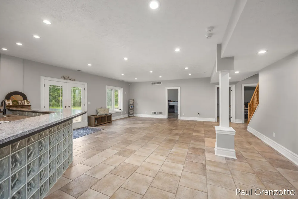 5578 Blackberry Bluff Court SE Kentwood City, MI 49512