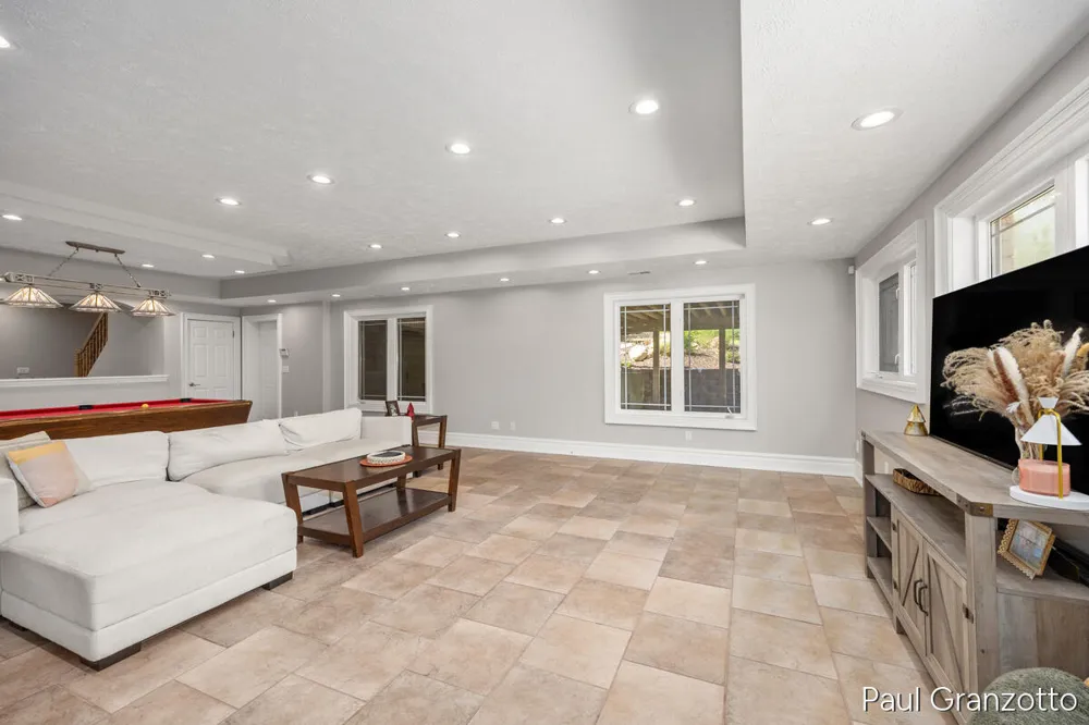 5578 Blackberry Bluff Court SE Kentwood City, MI 49512