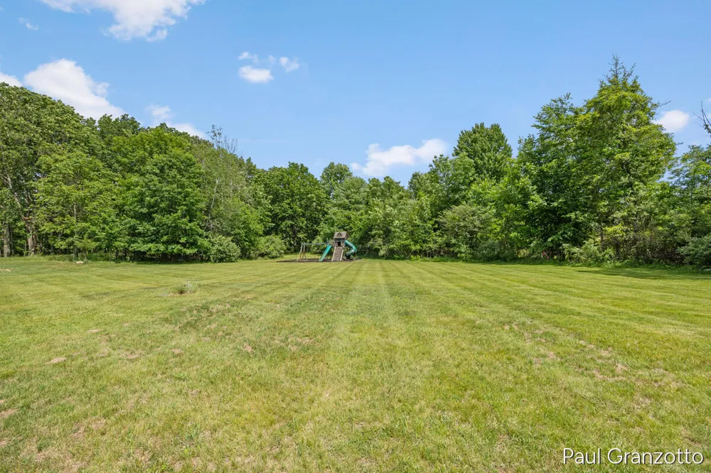 5578 Blackberry Bluff Court SE Kentwood City, MI 49512