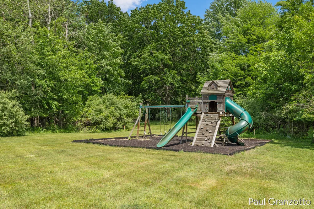 5578 Blackberry Bluff Court SE Kentwood City, MI 49512