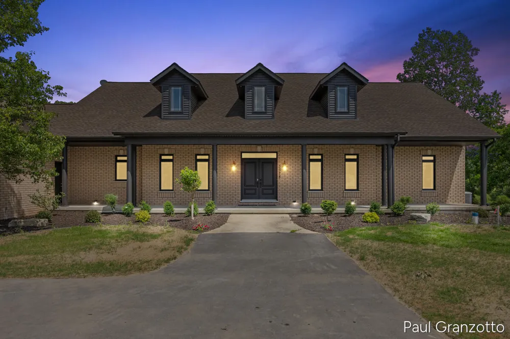 5578 Blackberry Bluff Court SE Kentwood City, MI 49512