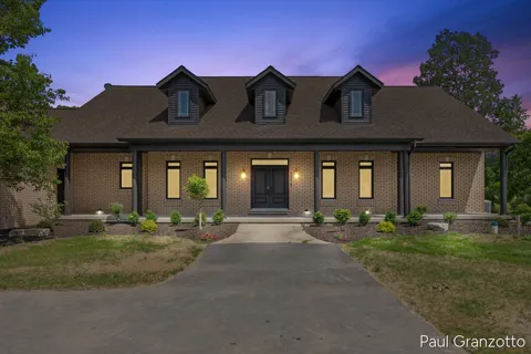 5578 Blackberry Bluff Court SE