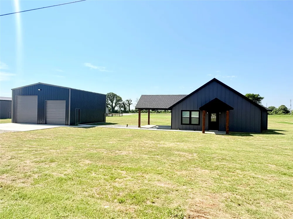 11729 Sandy Acres Trail Kingston, OK 73439