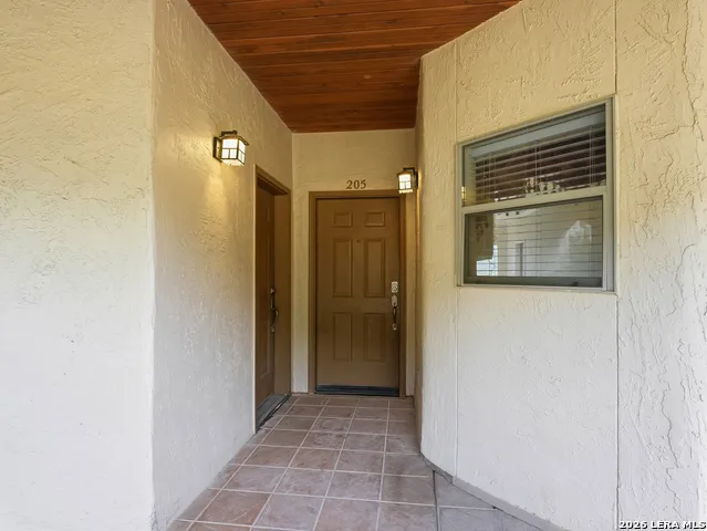 20 TAPATIO DR E #205 Boerne, TX 78006