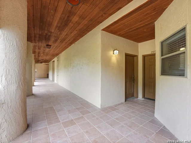 20 TAPATIO DR E #205 Boerne, TX 78006