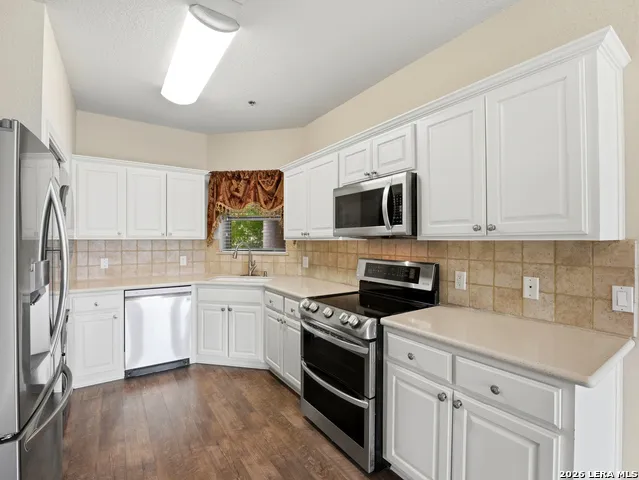 20 TAPATIO DR E #205 Boerne, TX 78006