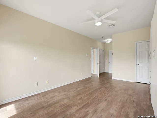 20 TAPATIO DR E #205 Boerne, TX 78006