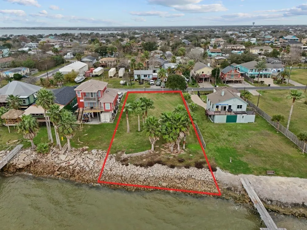 1035 6th Street San Leon, TX 77539