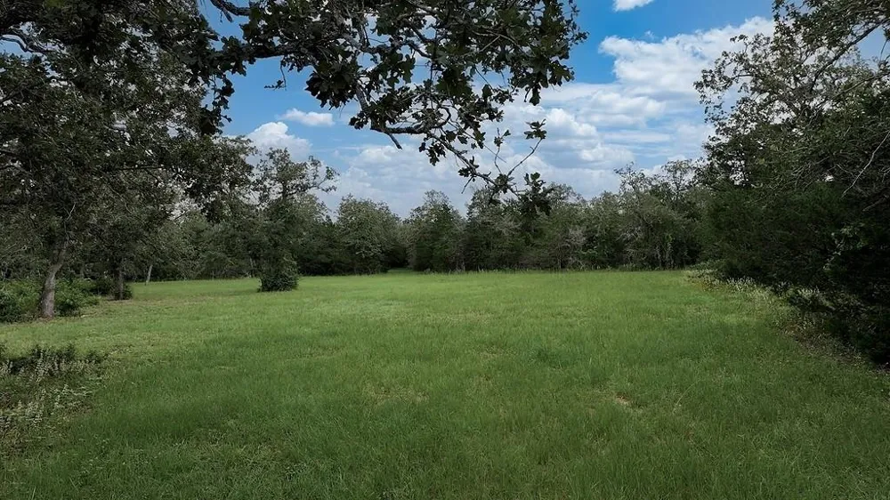 2625 Burke Road Flatonia, TX 78941