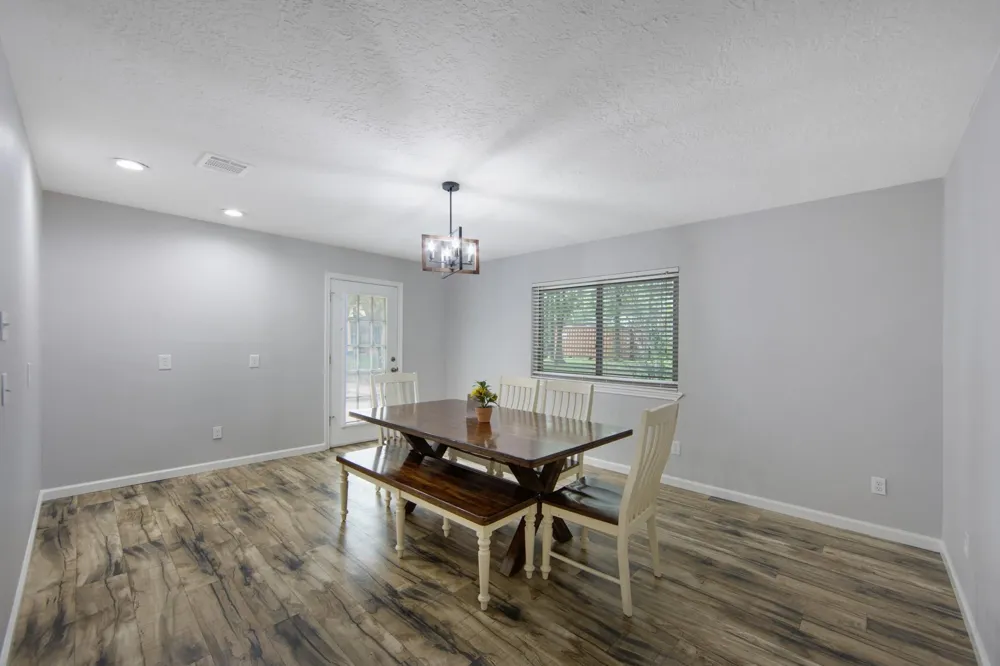 802 Sentinel Oaks Pinehurst, TX 77362