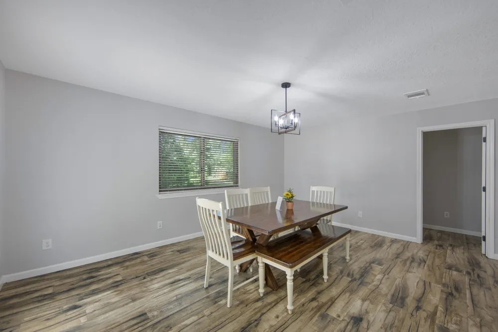 802 Sentinel Oaks Pinehurst, TX 77362