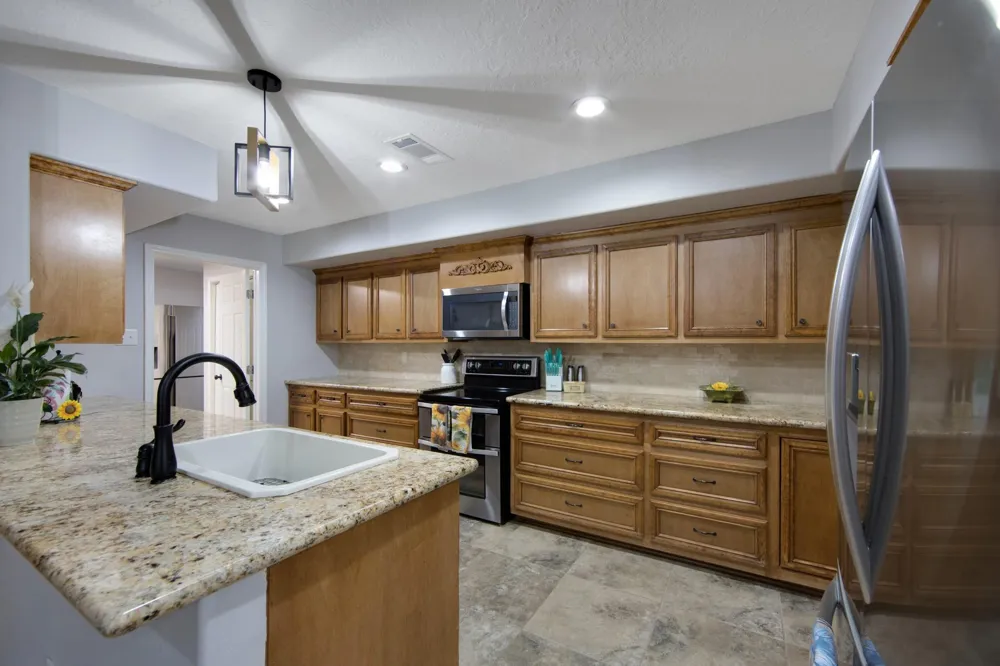 802 Sentinel Oaks Pinehurst, TX 77362