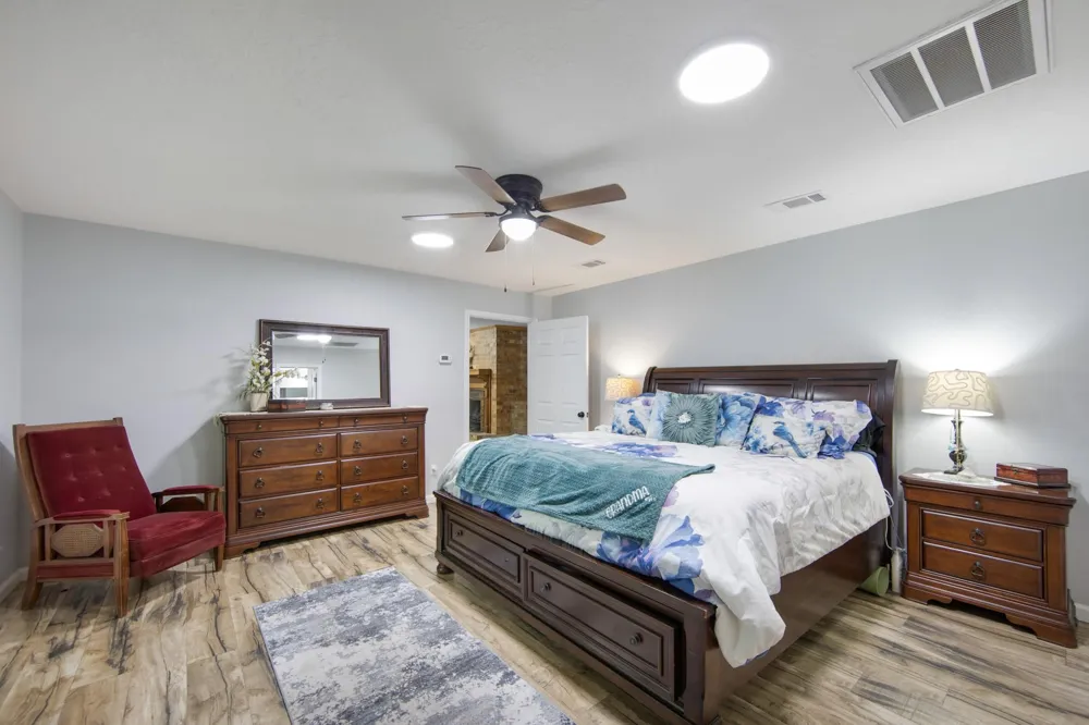 802 Sentinel Oaks Pinehurst, TX 77362