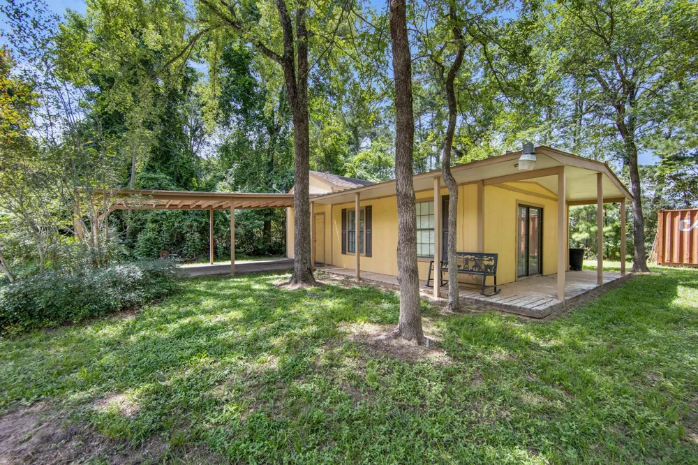 802 Sentinel Oaks Pinehurst, TX 77362
