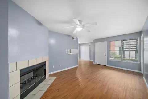 6415 South Lake Houston Parkway #516