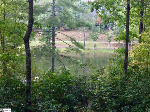 25 Lakes Edge Way