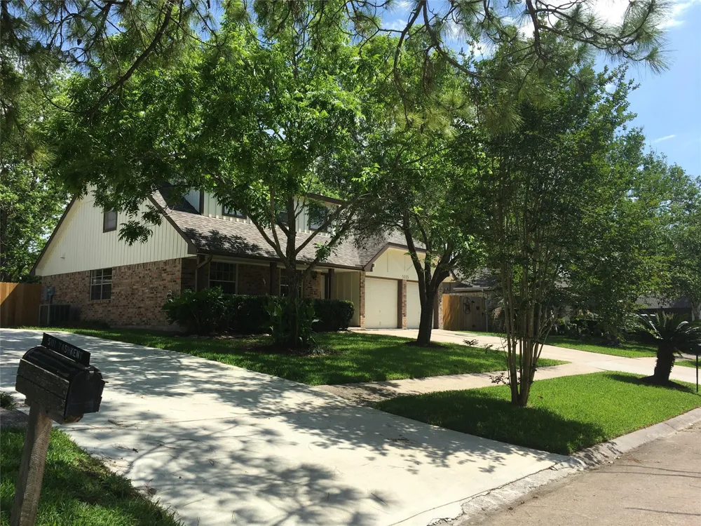 5115 Tashkent Drive Friendswood, TX 77546