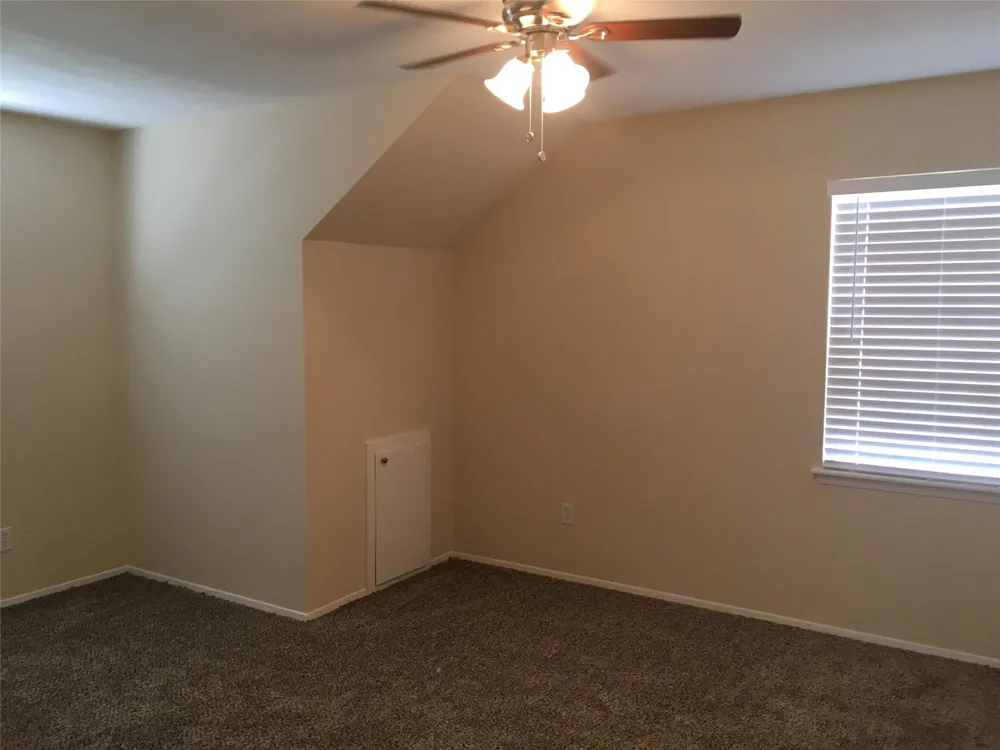 5115 Tashkent Drive Friendswood, TX 77546
