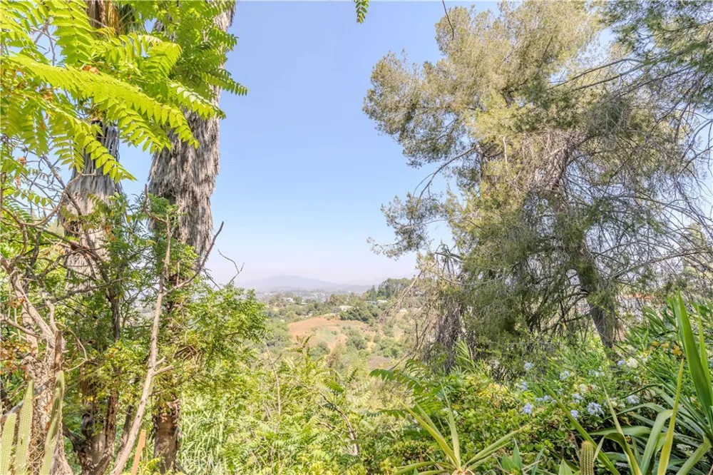 1865 Hanscom Drive South Pasadena, CA 91030