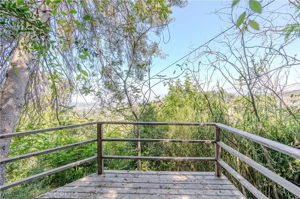 1865 Hanscom Drive South Pasadena, CA 91030