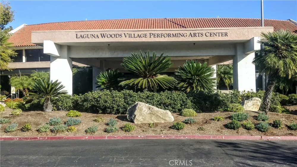 2405 Via Mariposa W #1H Laguna Woods, CA 92637