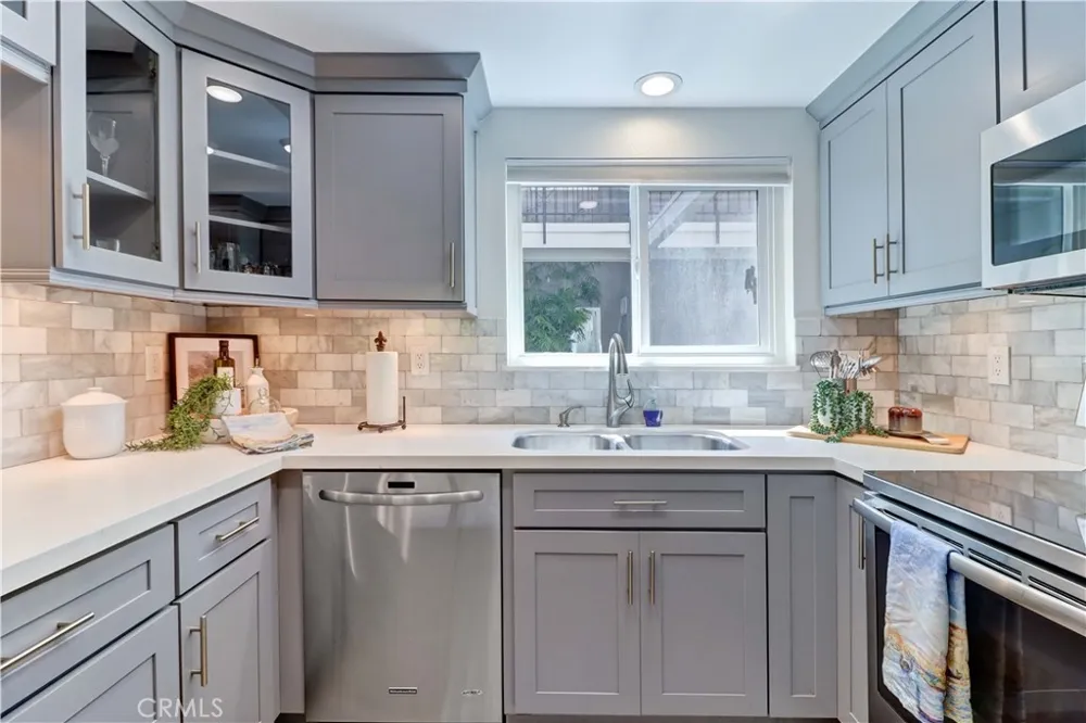 2405 Via Mariposa W #1H Laguna Woods, CA 92637
