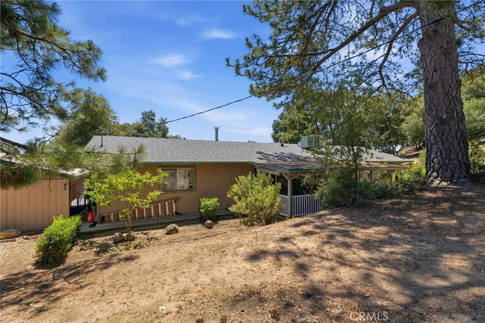 5811 Illilouette Falls Mariposa, CA 95338