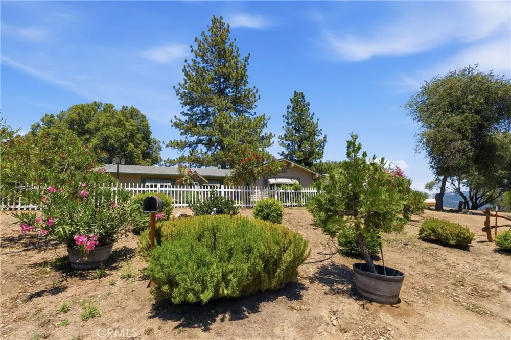 5811 Illilouette Falls Mariposa, CA 95338