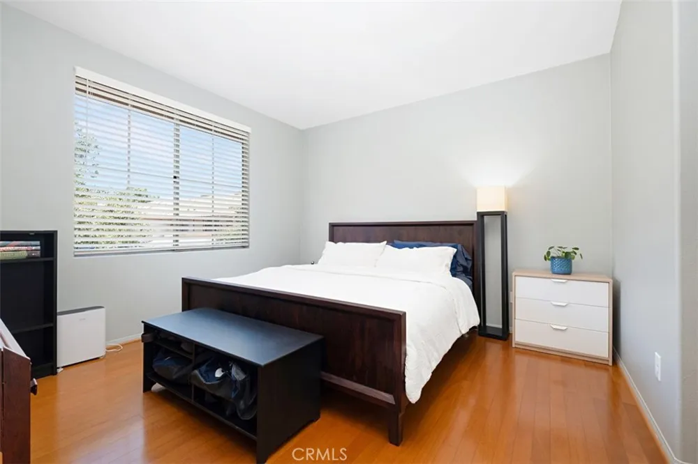 709 Solvay Aisle Irvine, CA 92606