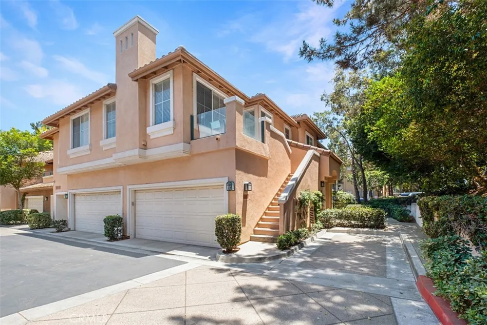 709 Solvay Aisle Irvine, CA 92606