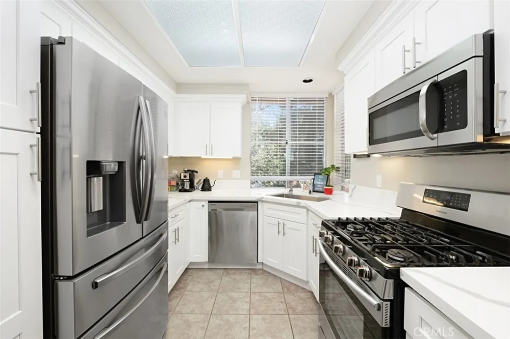 709 Solvay Aisle Irvine, CA 92606