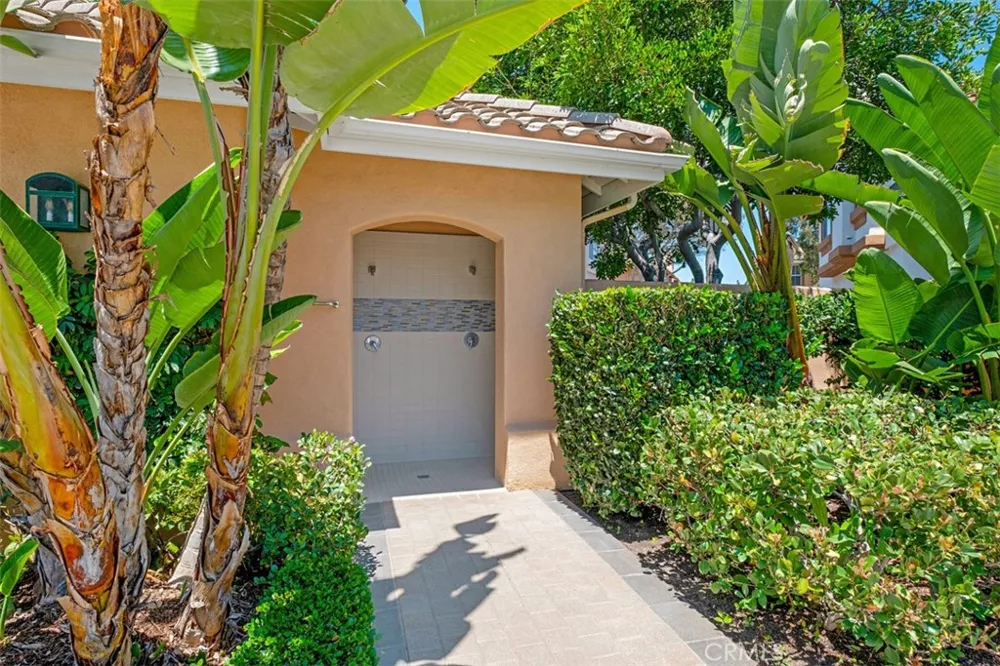 709 Solvay Aisle Irvine, CA 92606