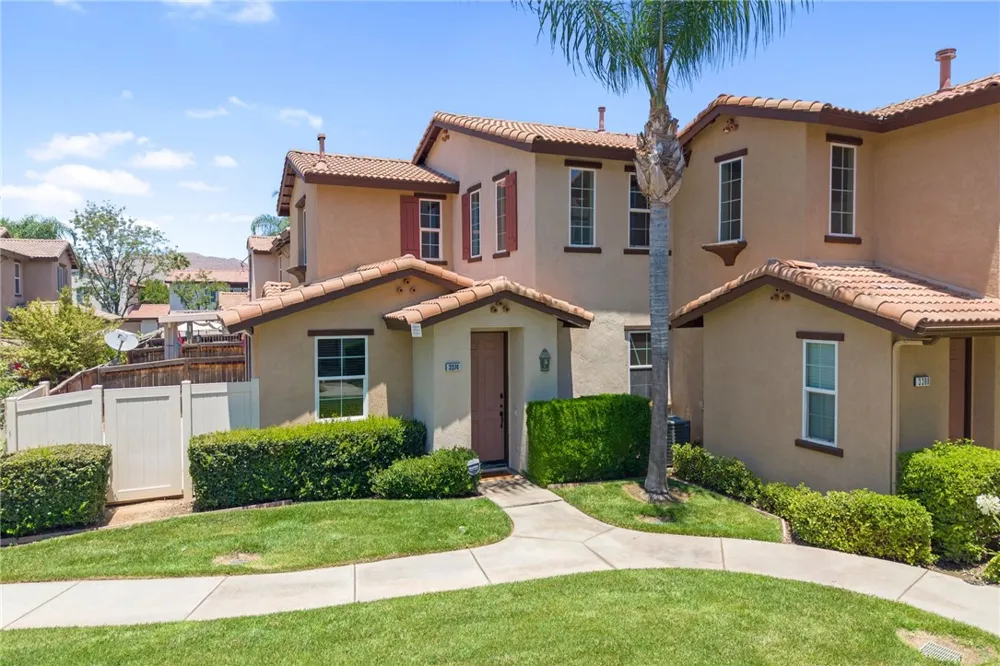 3374 Wind Chime Lane Perris, CA 92571