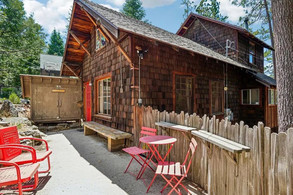 53580 Country Club Drive Idyllwild, CA 92549